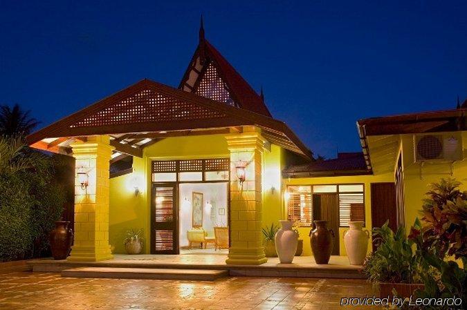 The Ginger Lily Hotel Гроз-Иле Экстерьер фото